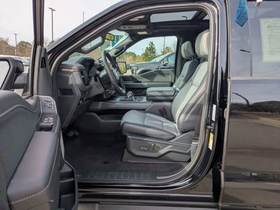 2025 Ford F-150 Lightning LARIAT