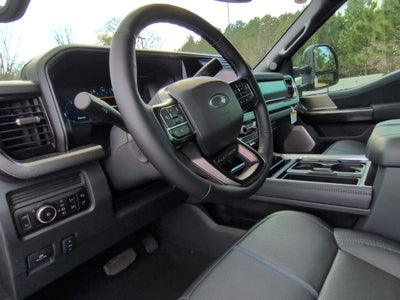 2026 Ford Super Duty F-250 SRW Platinum