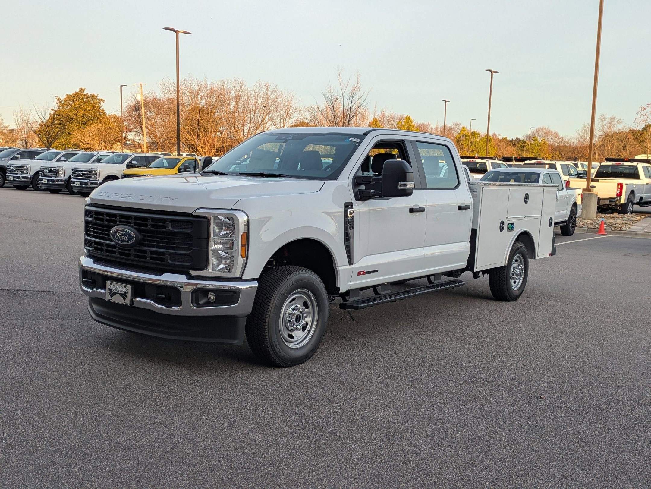 2025 Ford Super Duty F-350 SRW XL