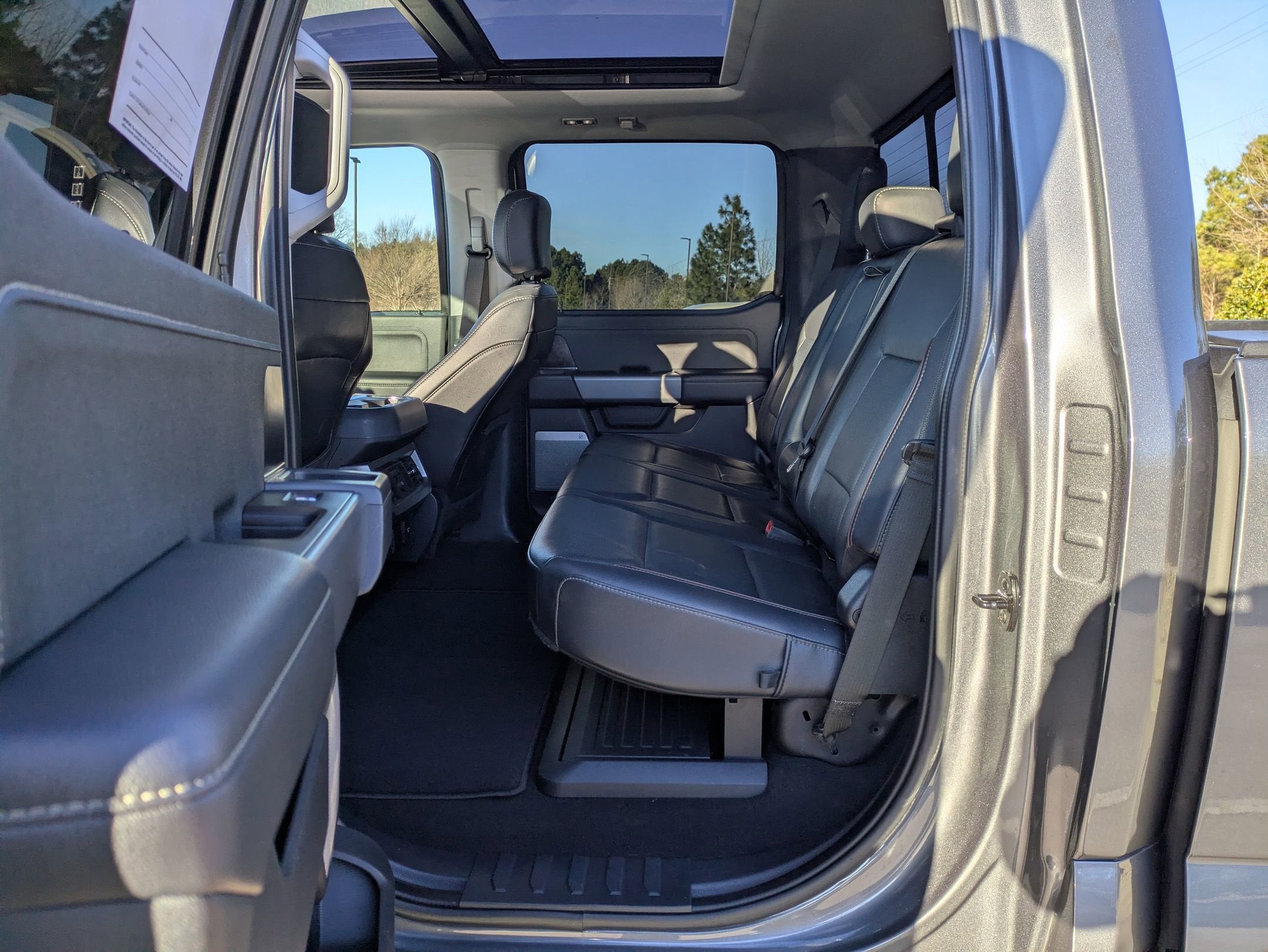 2023 Ford Super Duty F-350 SRW LARIAT