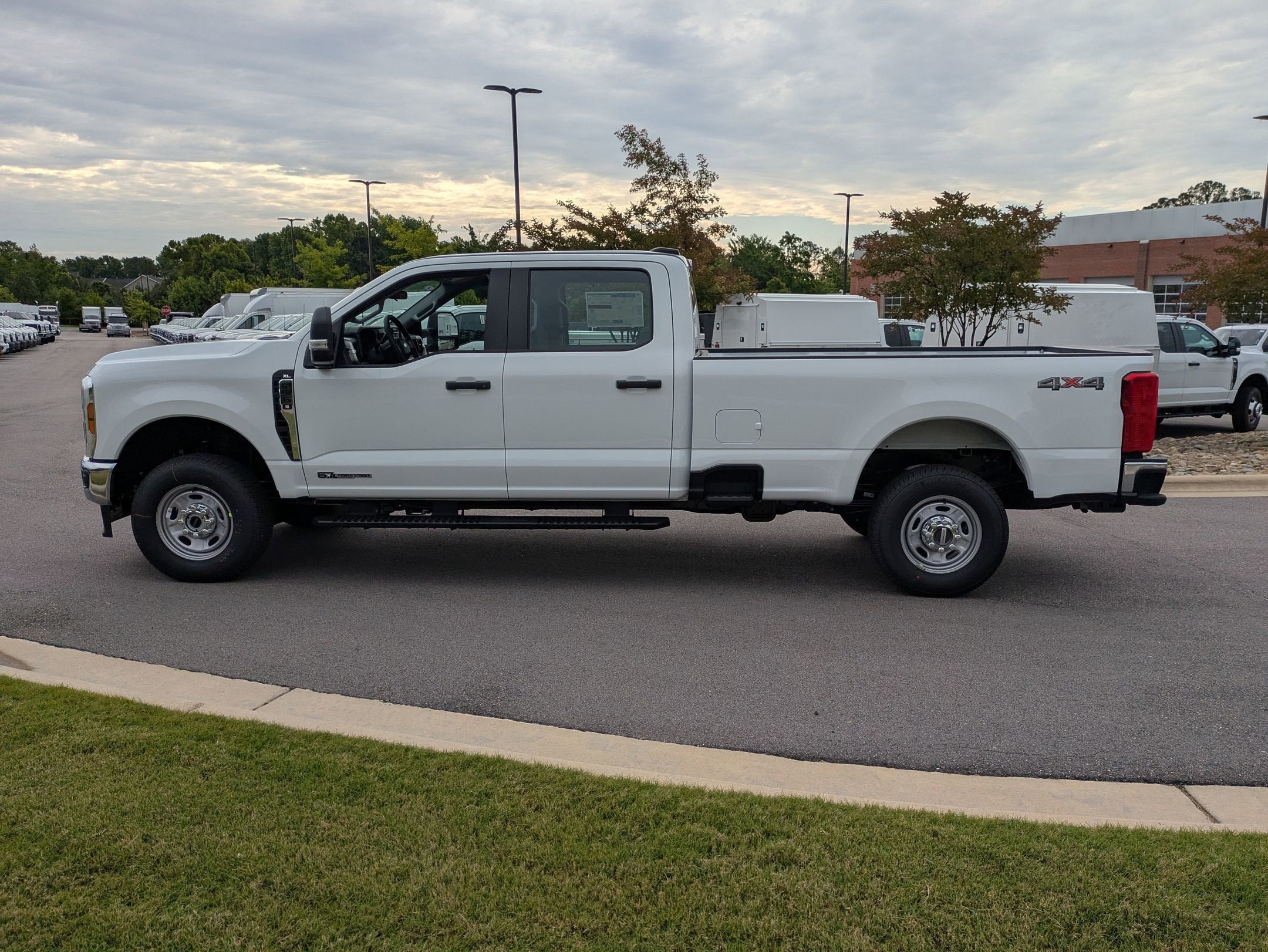 2026 Ford Super Duty F-350 SRW XL
