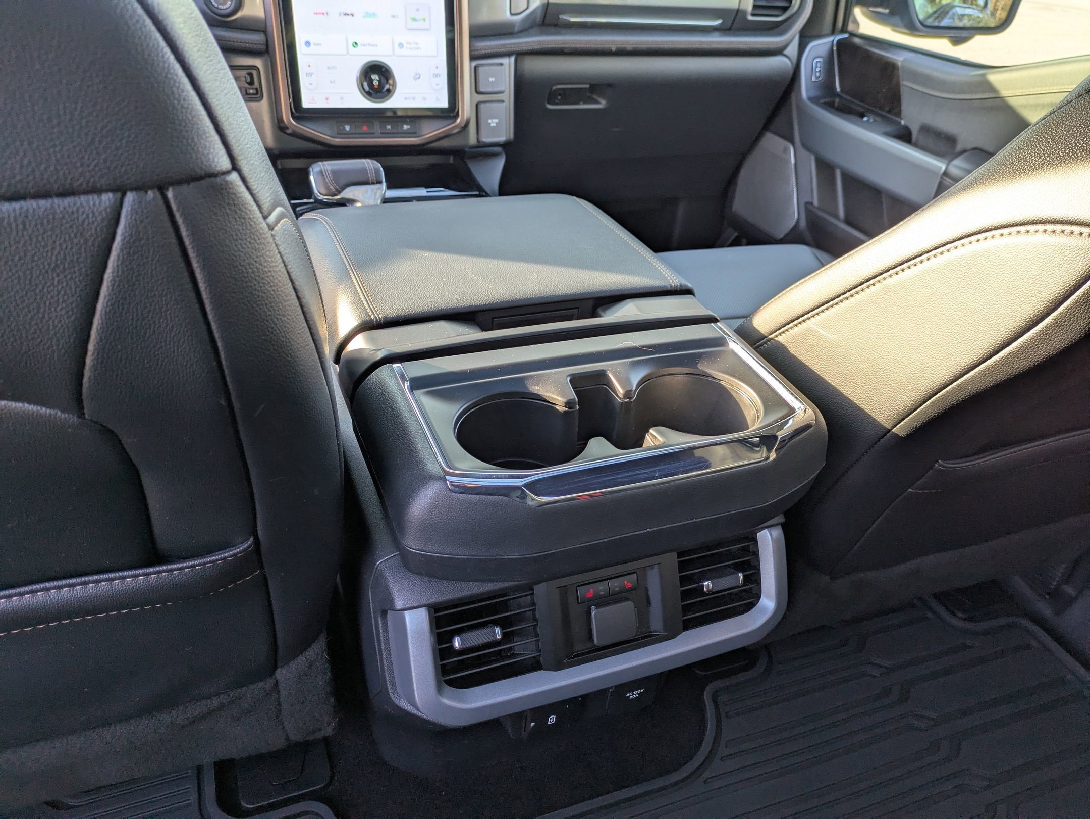 2023 Ford F-150 Lightning LARIAT