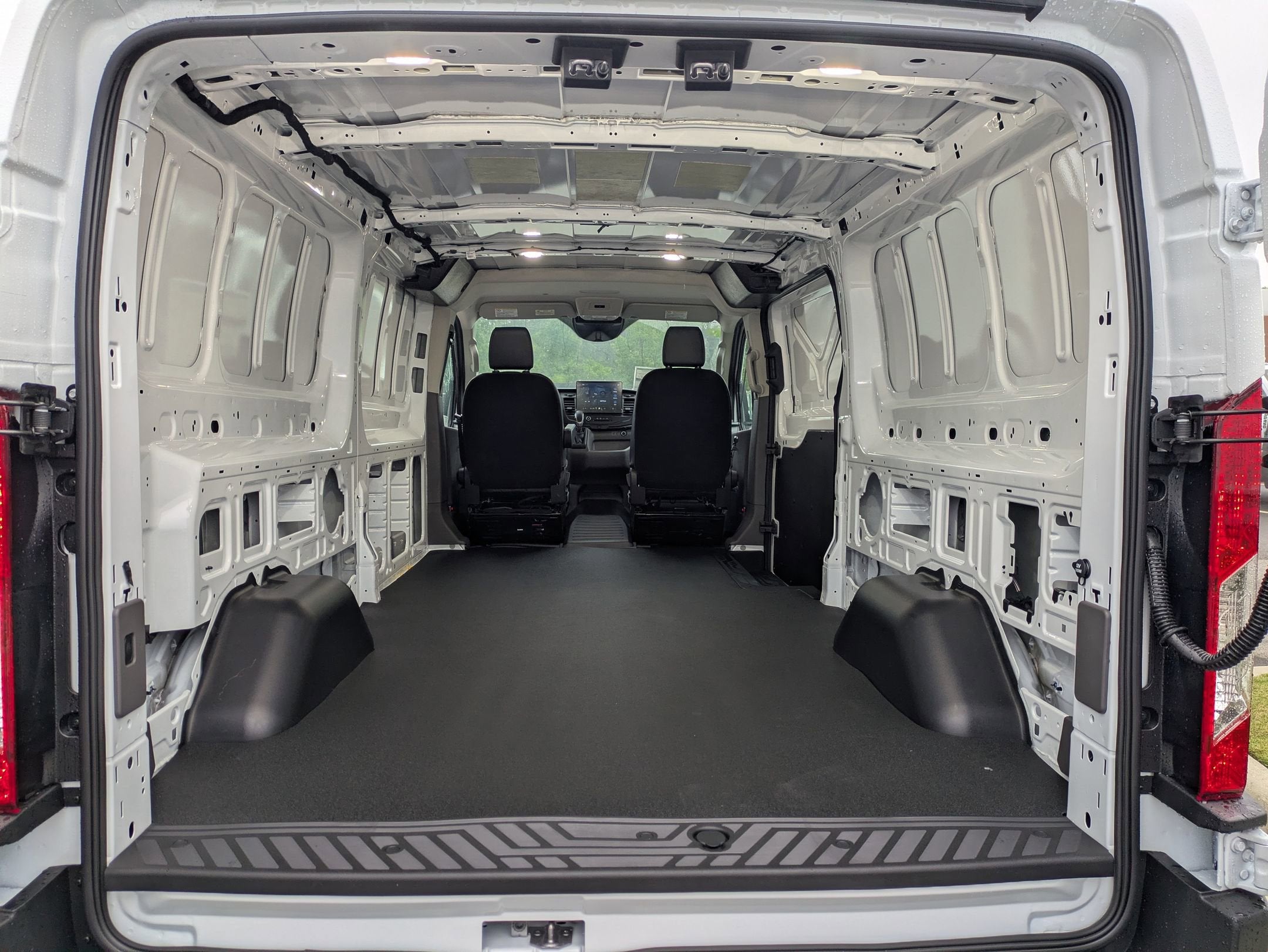 2026 Ford Transit Cargo Van Base