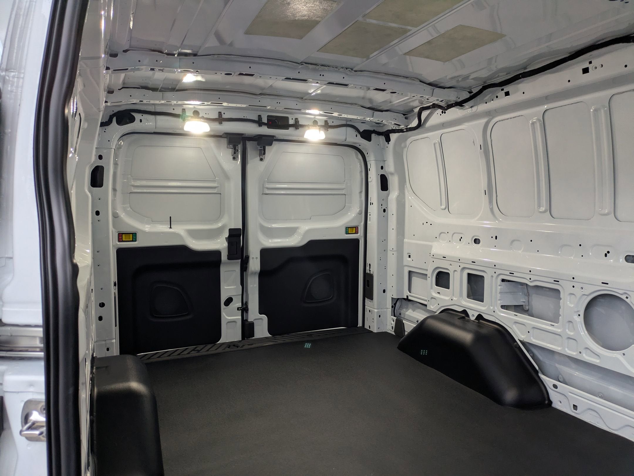 2026 Ford Transit Cargo Van Base