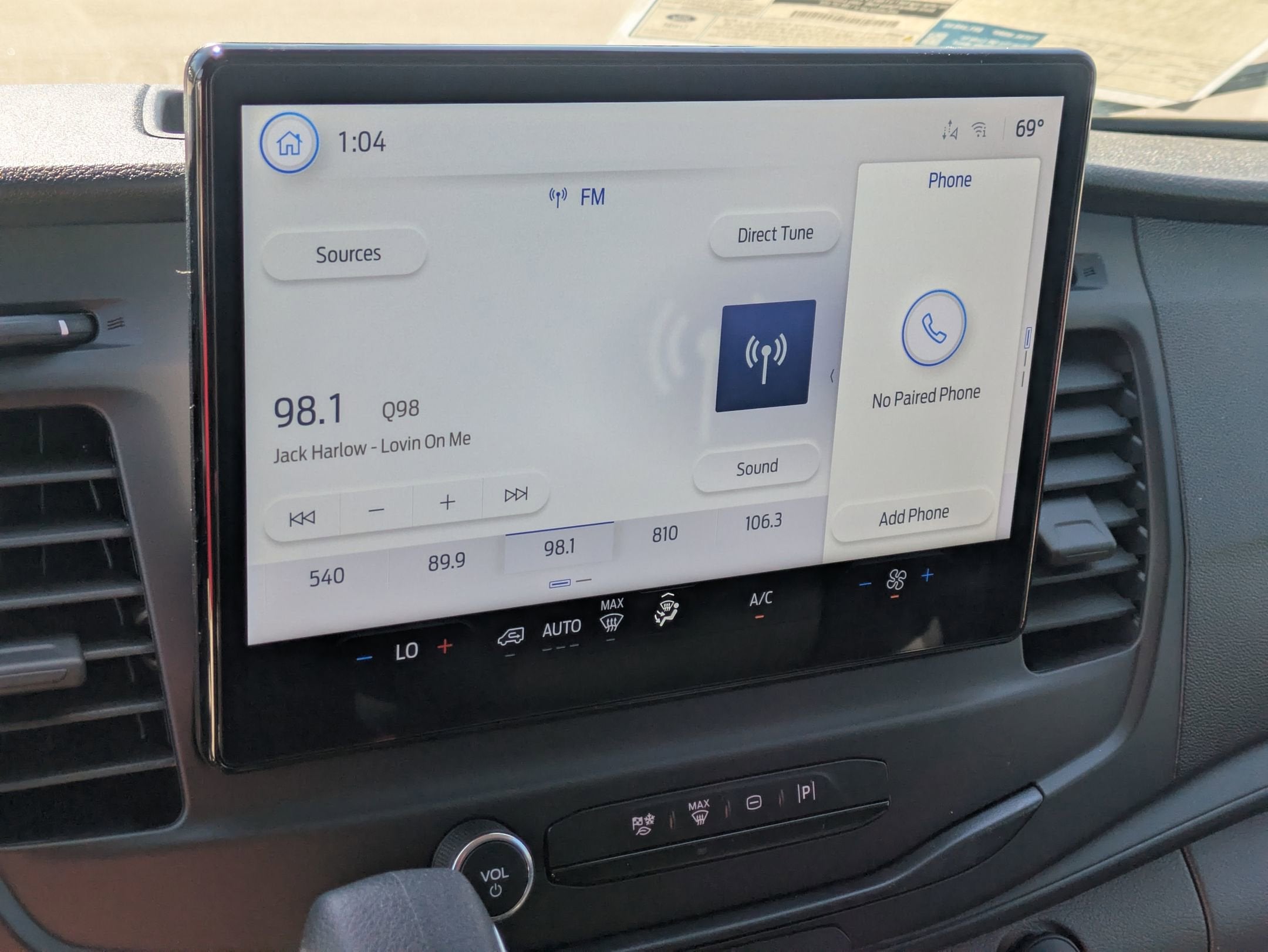 2026 Ford Transit Cargo Van Base