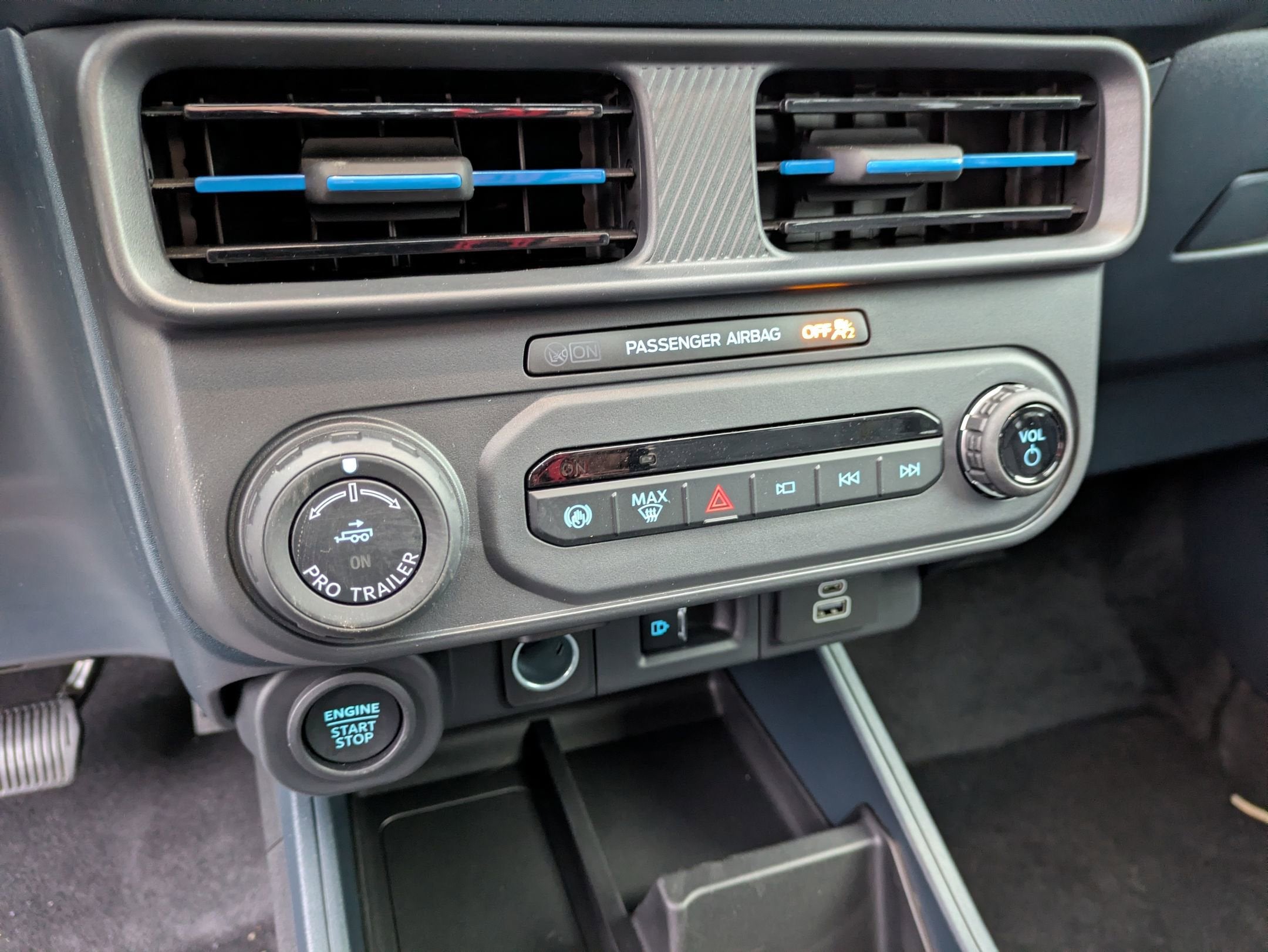 2026 Ford Maverick Lobo High