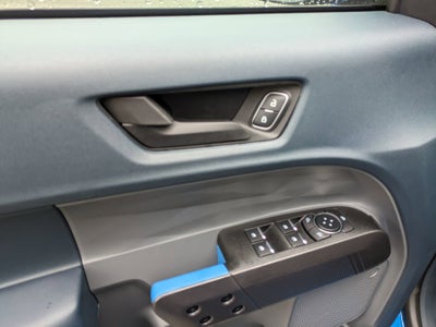 2025 Ford Maverick Lobo Standard