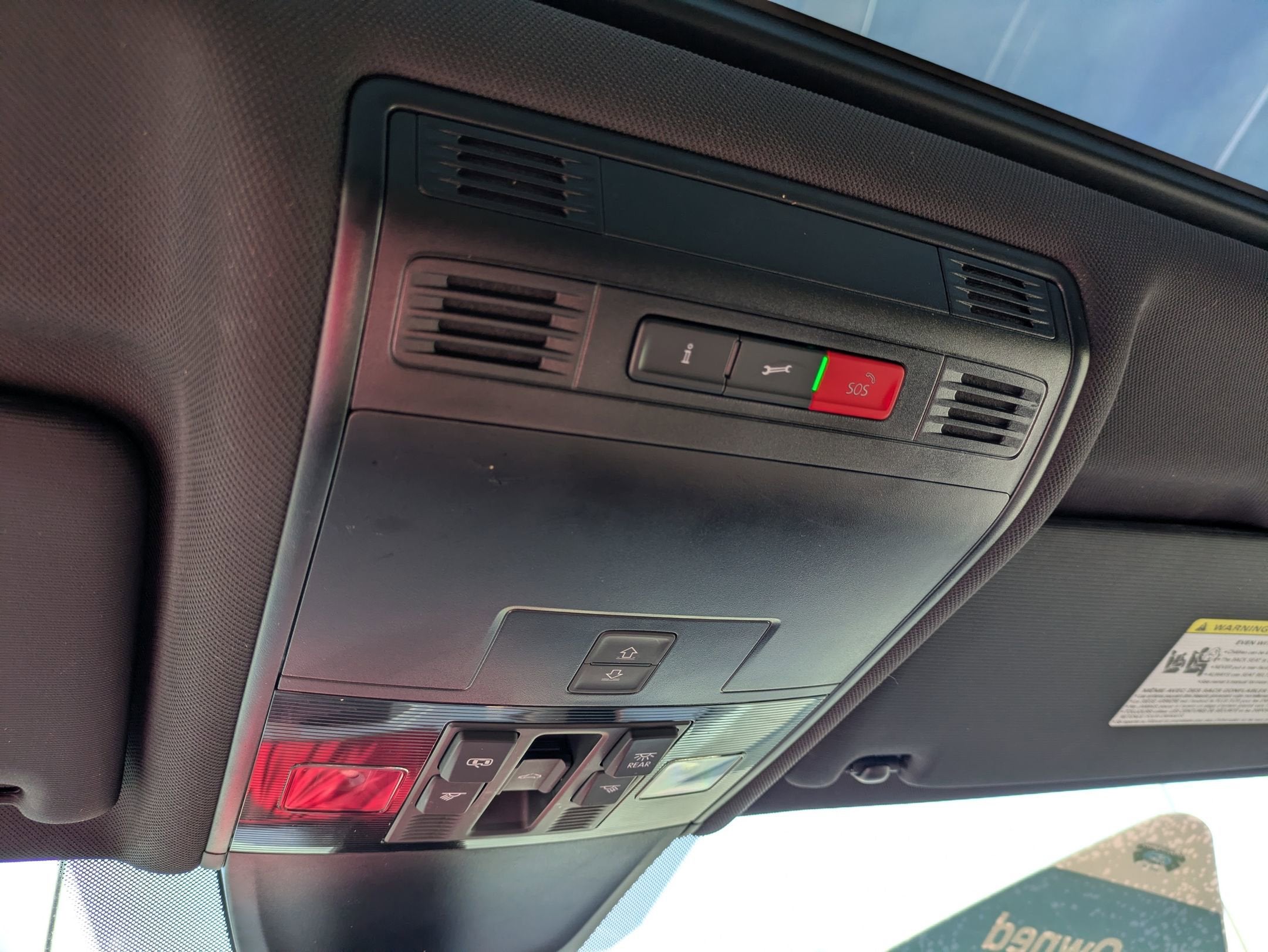 2022 Volkswagen Tiguan SEL R-Line