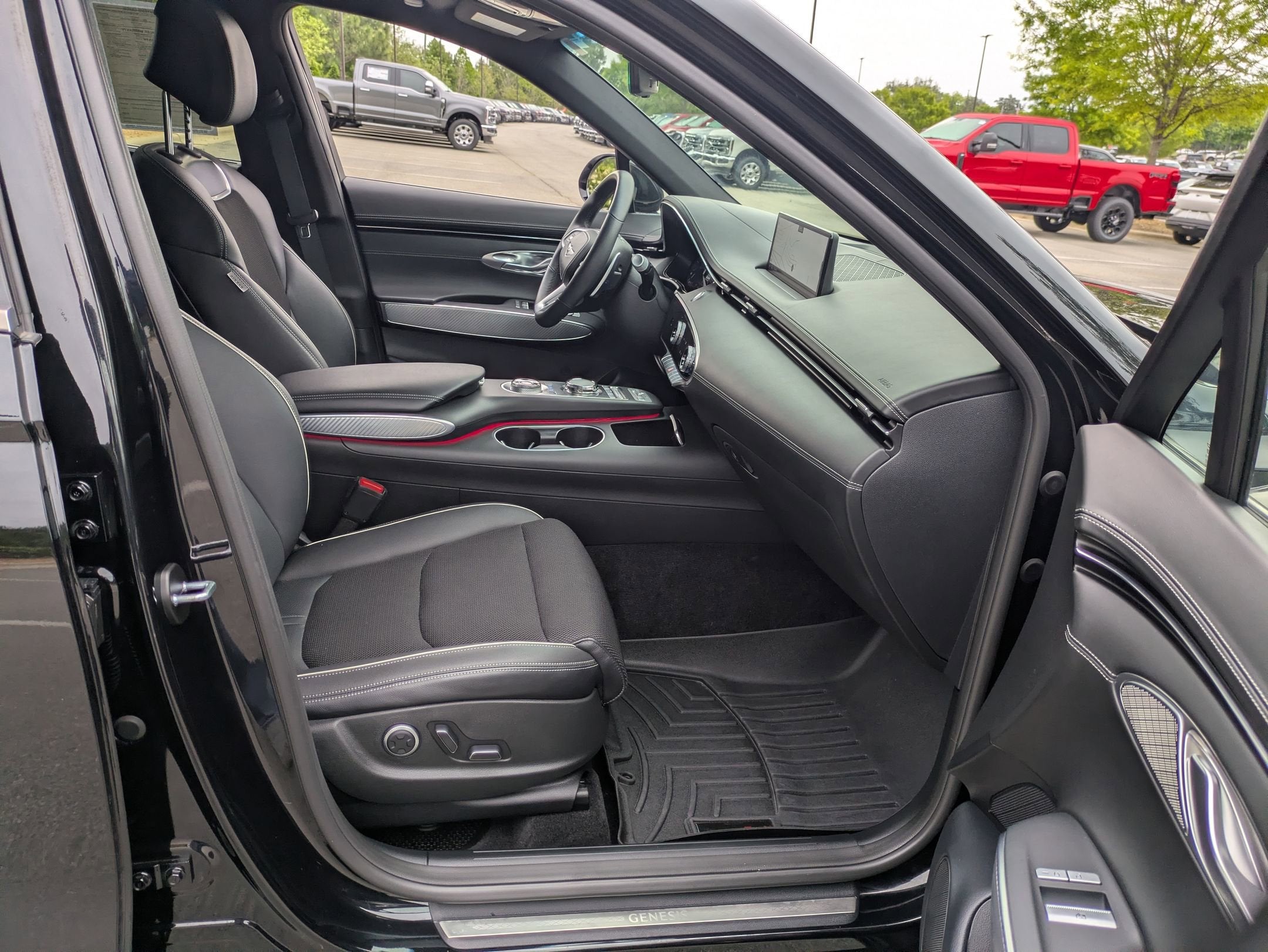 2023 Genesis GV70 2.5T