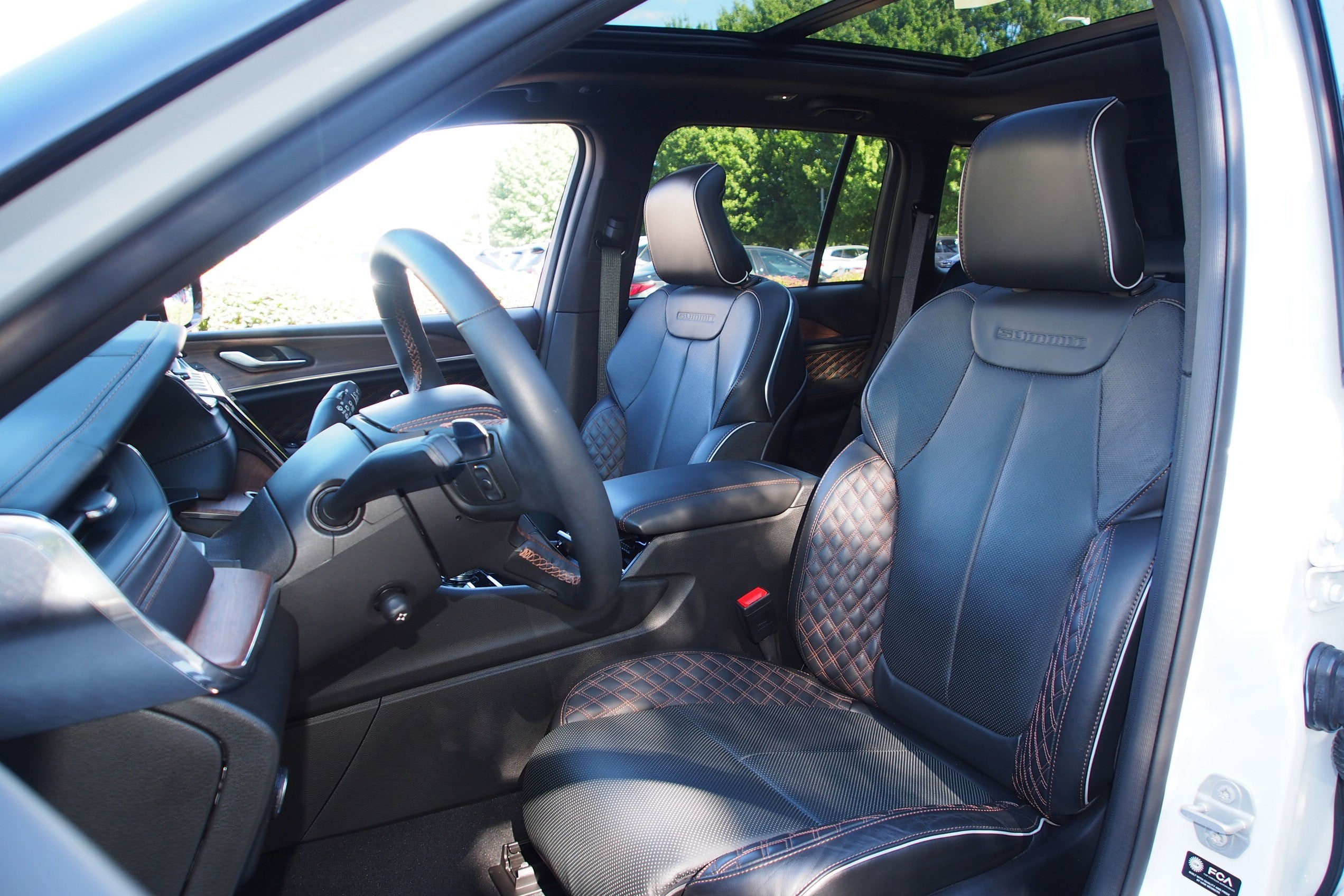 2024 Jeep Grand Cherokee Summit