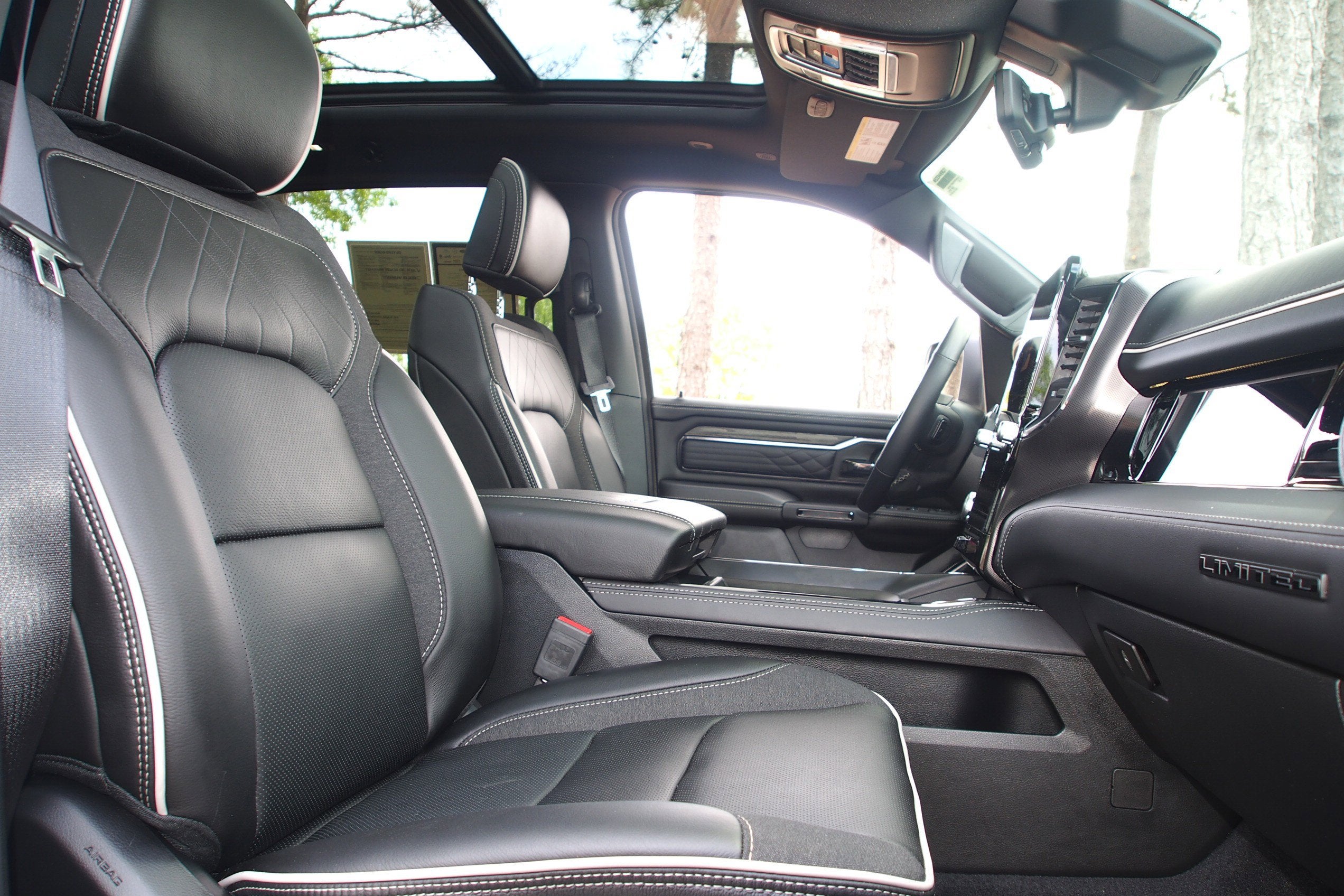 2025 RAM 1500 Limited