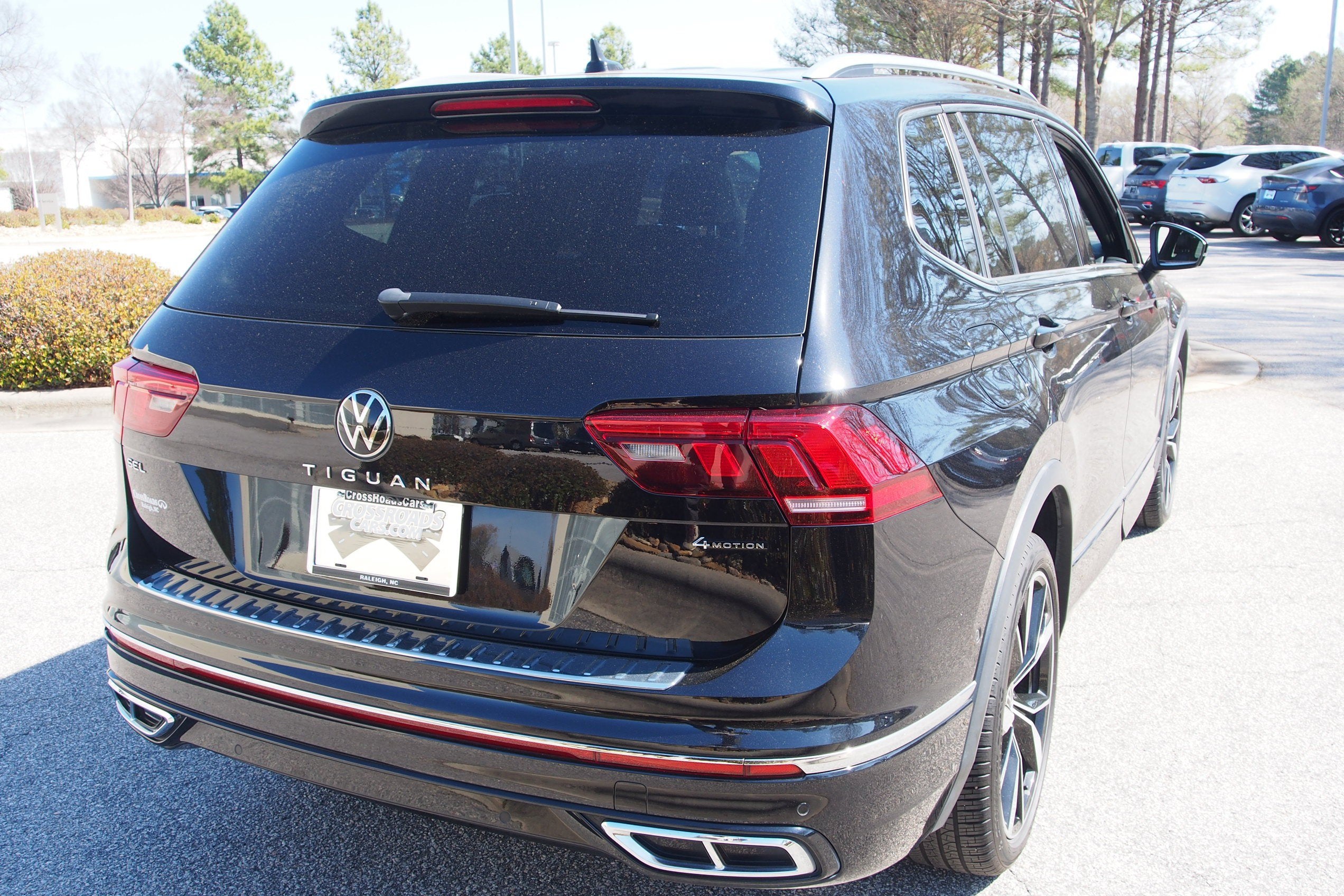 2022 Volkswagen Tiguan SEL R-Line