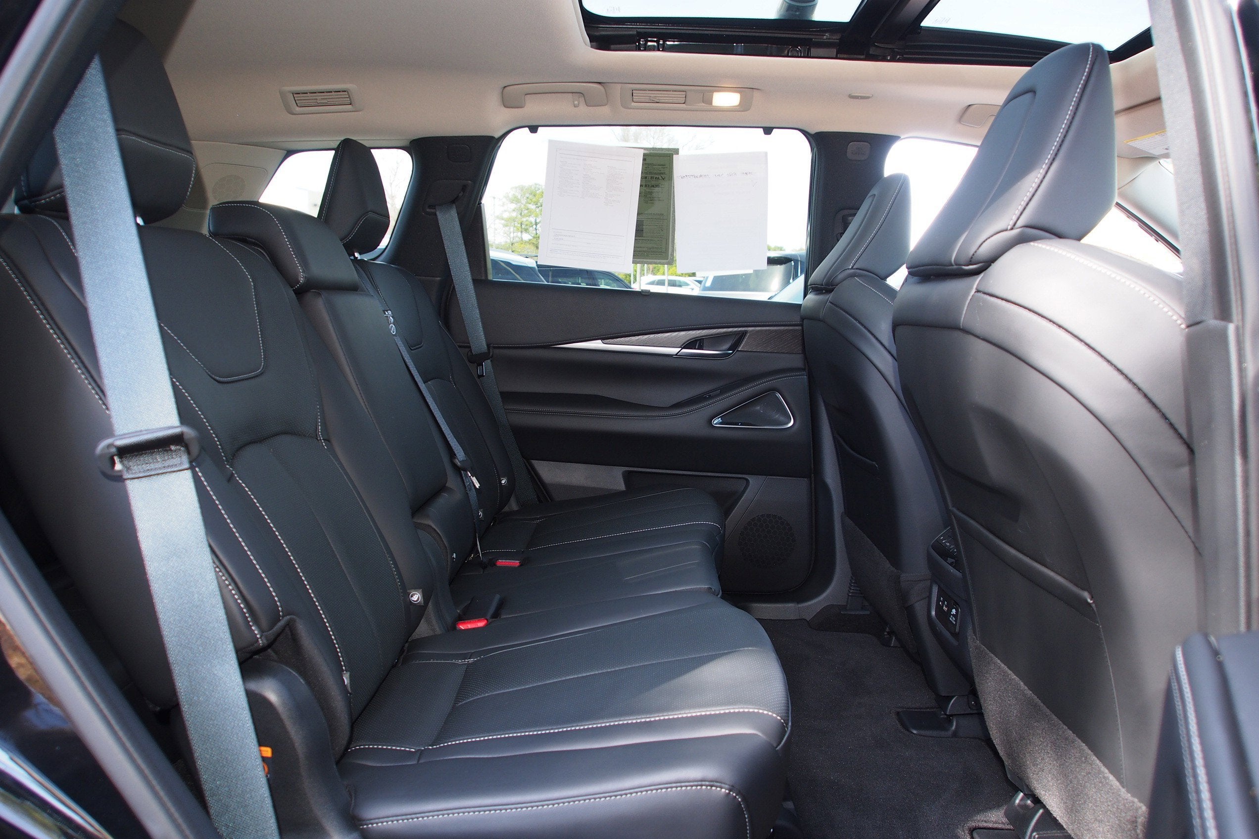 2025 INFINITI QX60 SENSORY