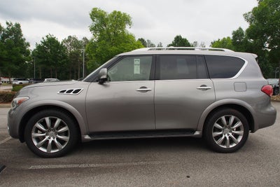 2012 INFINITI QX56 8-passenger