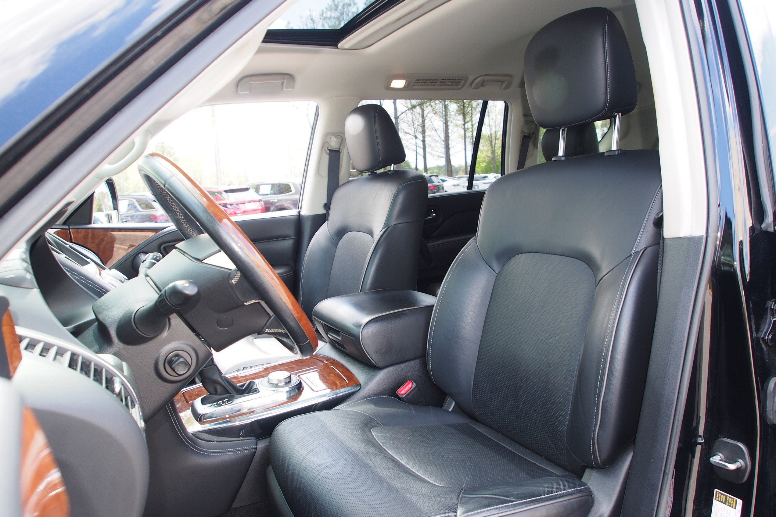 2019 INFINITI QX80 LUXE