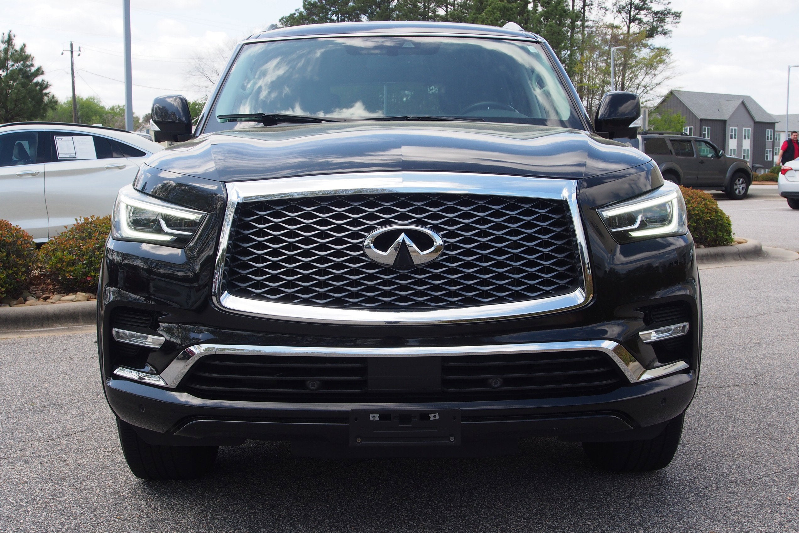 2019 INFINITI QX80 LUXE