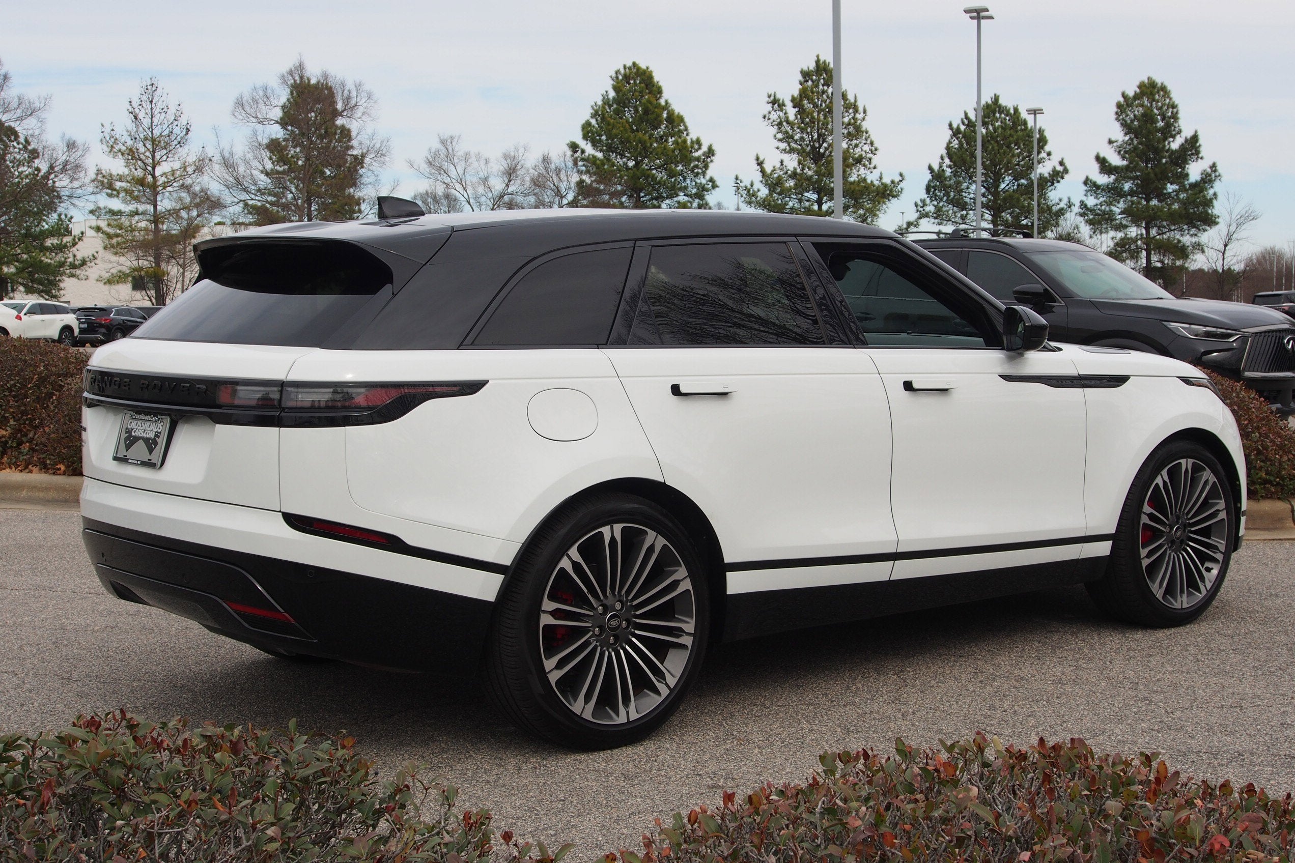 2024 Land Rover Range Rover Velar Dynamic SE