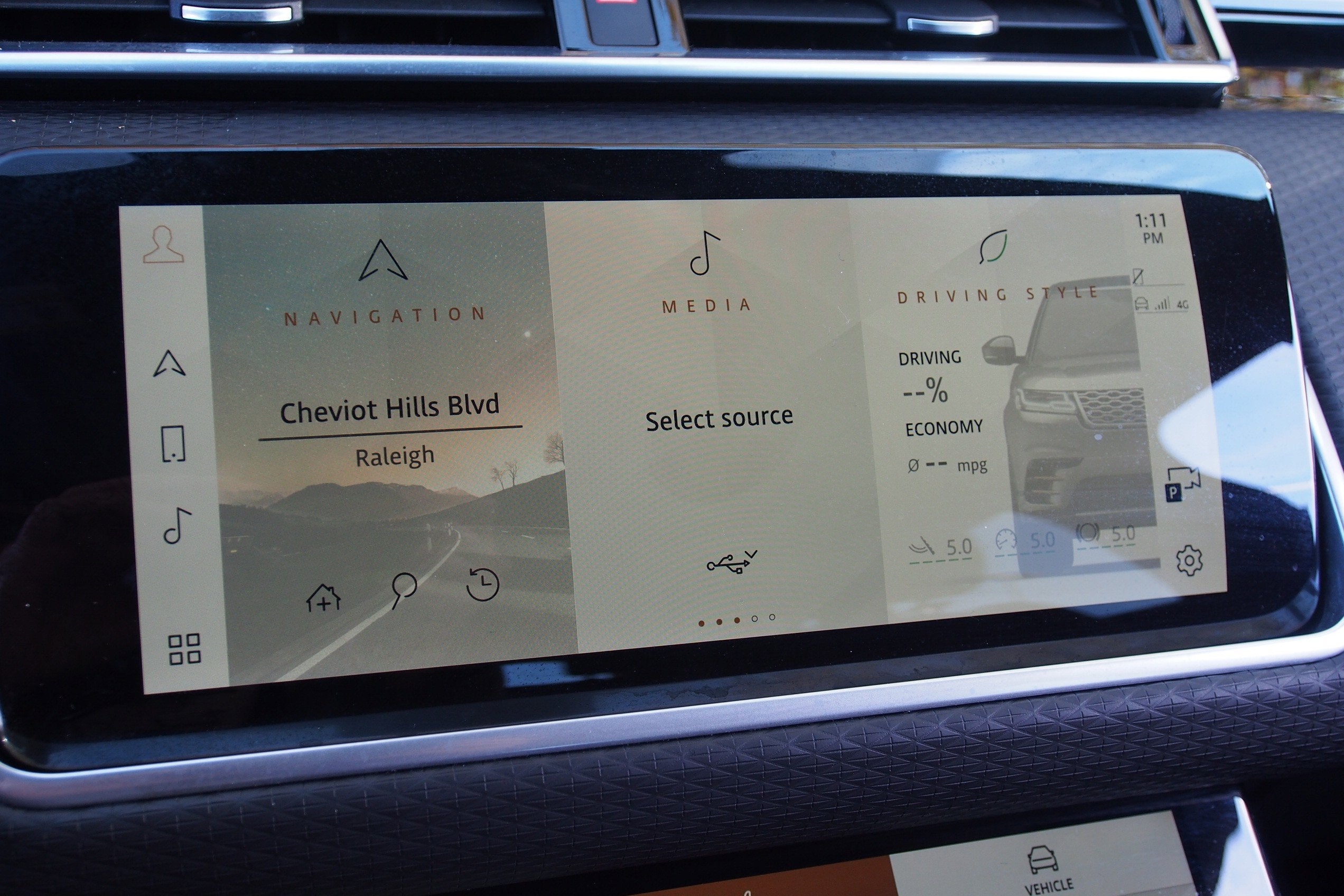 2023 Land Rover Range Rover Velar HST