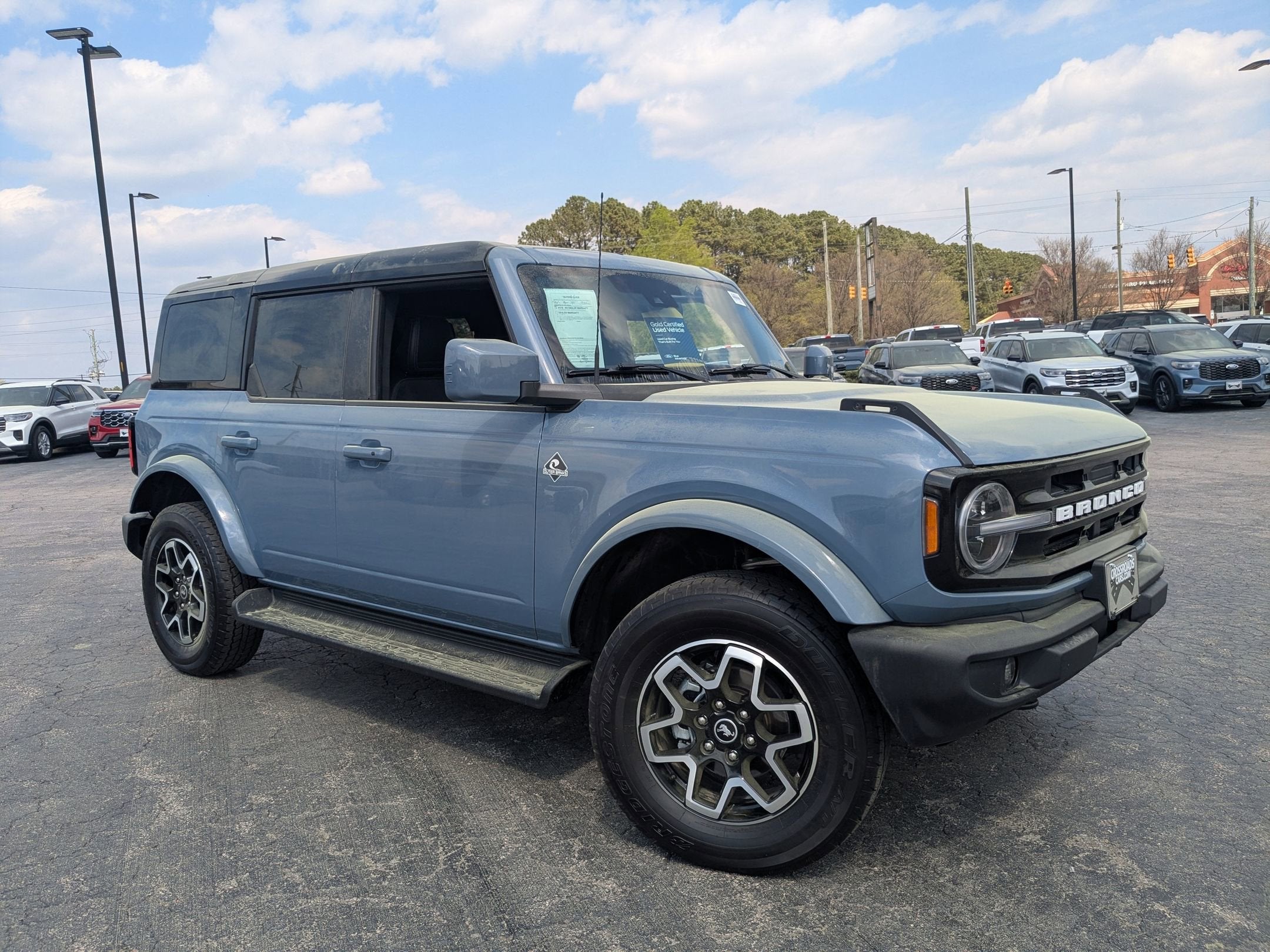 2025 Ford Bronco Outer Banks