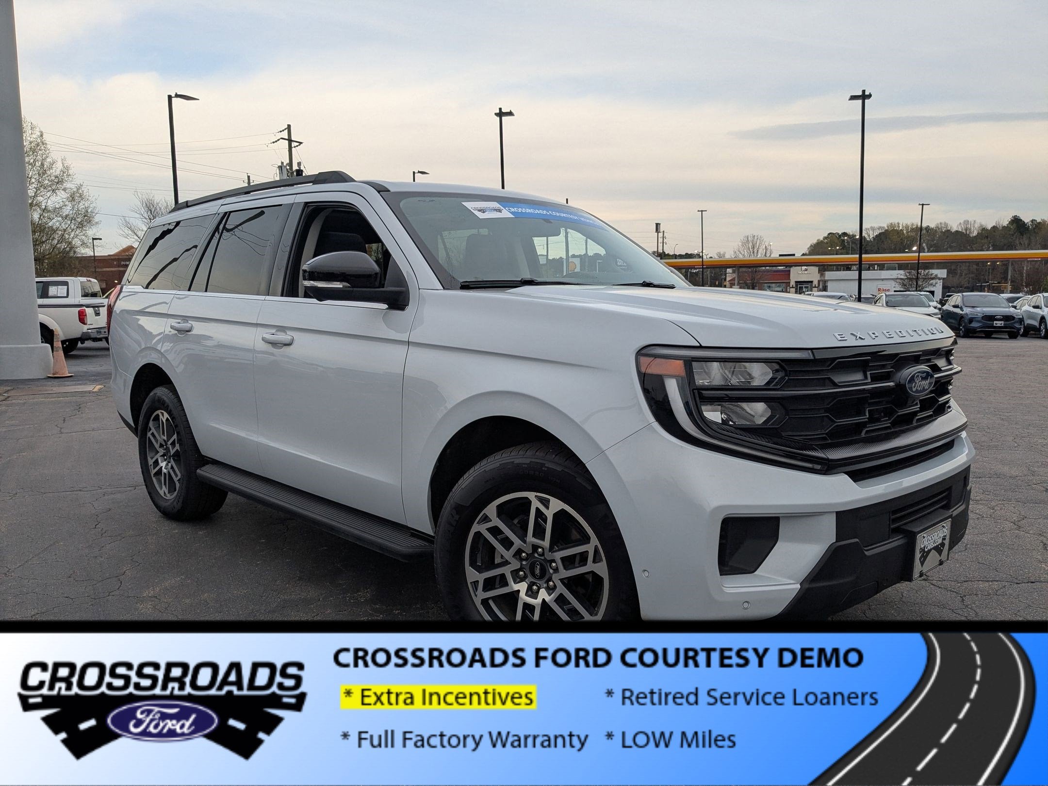 2025 Ford Expedition Active - Crossroads Courtesy Demo