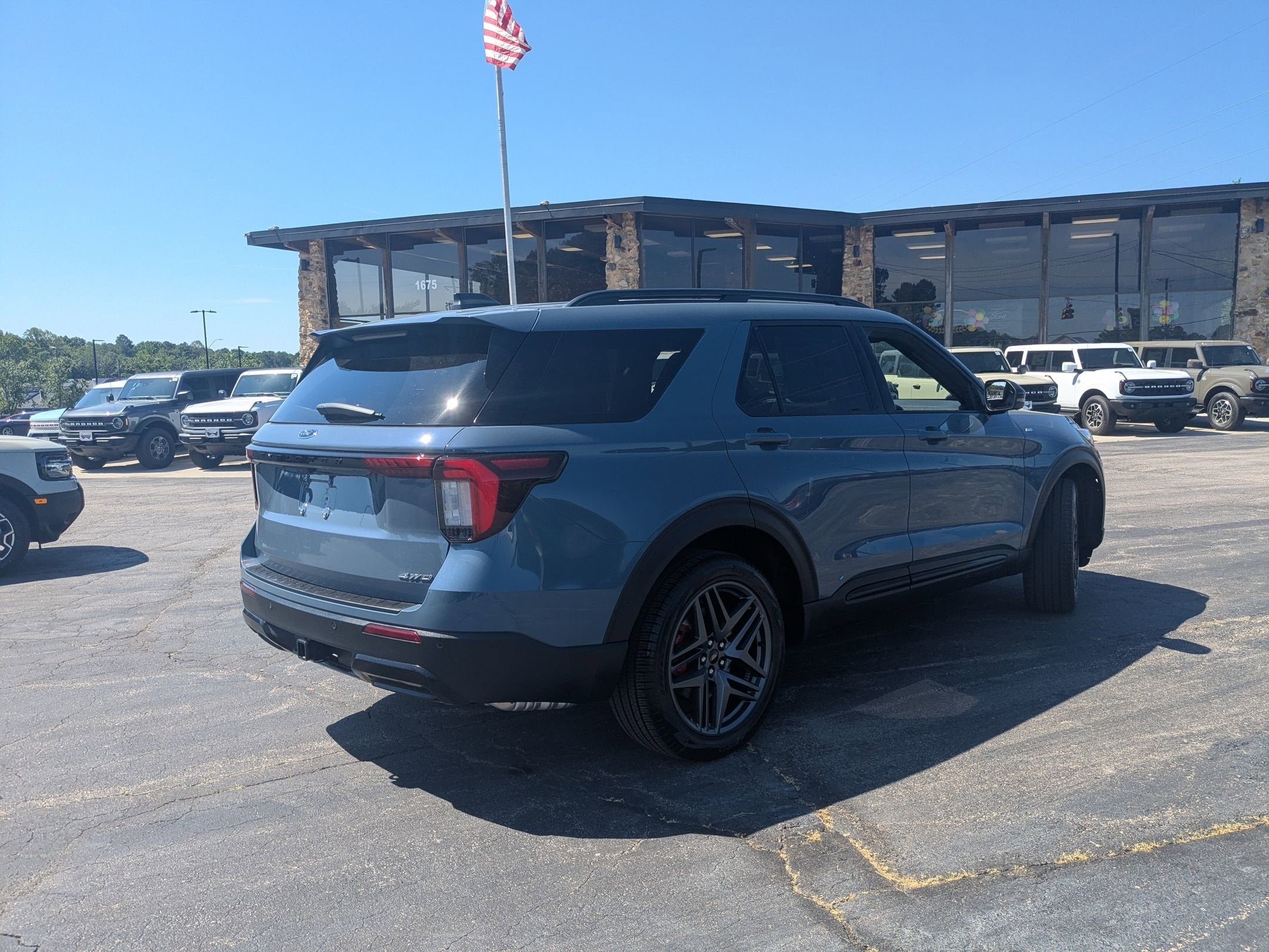 2026 Ford Explorer ST-Line