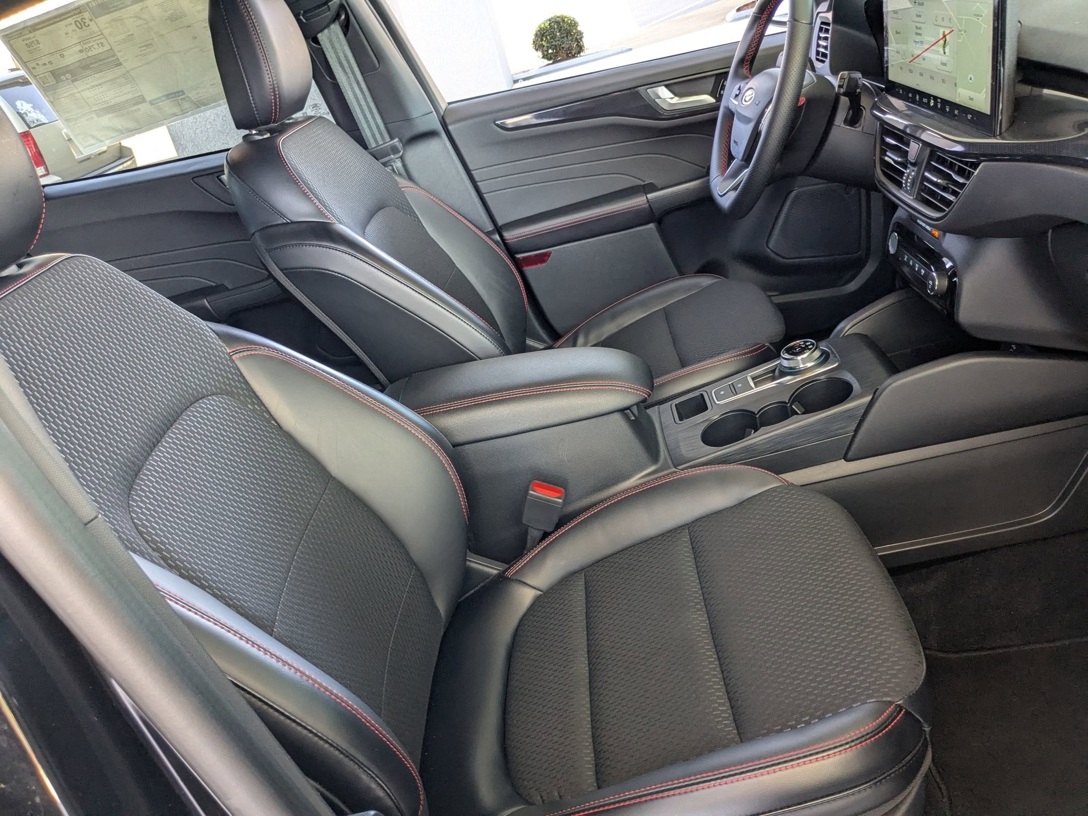 2025 Ford Escape ST-Line - Crossroads Courtesy Demo