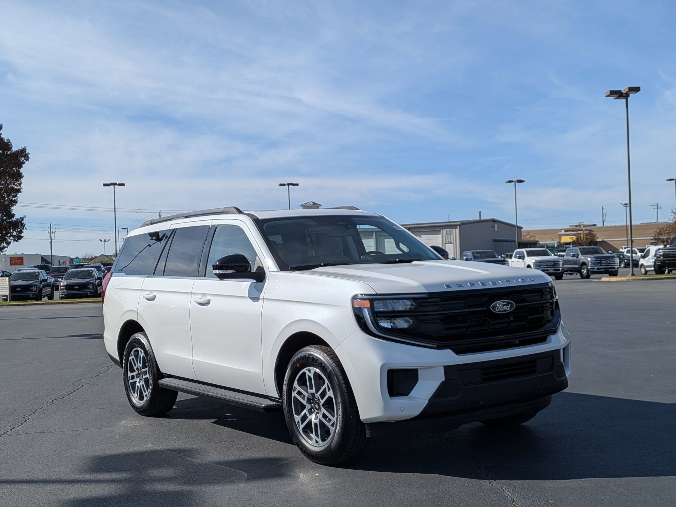 2025 Ford Expedition Active