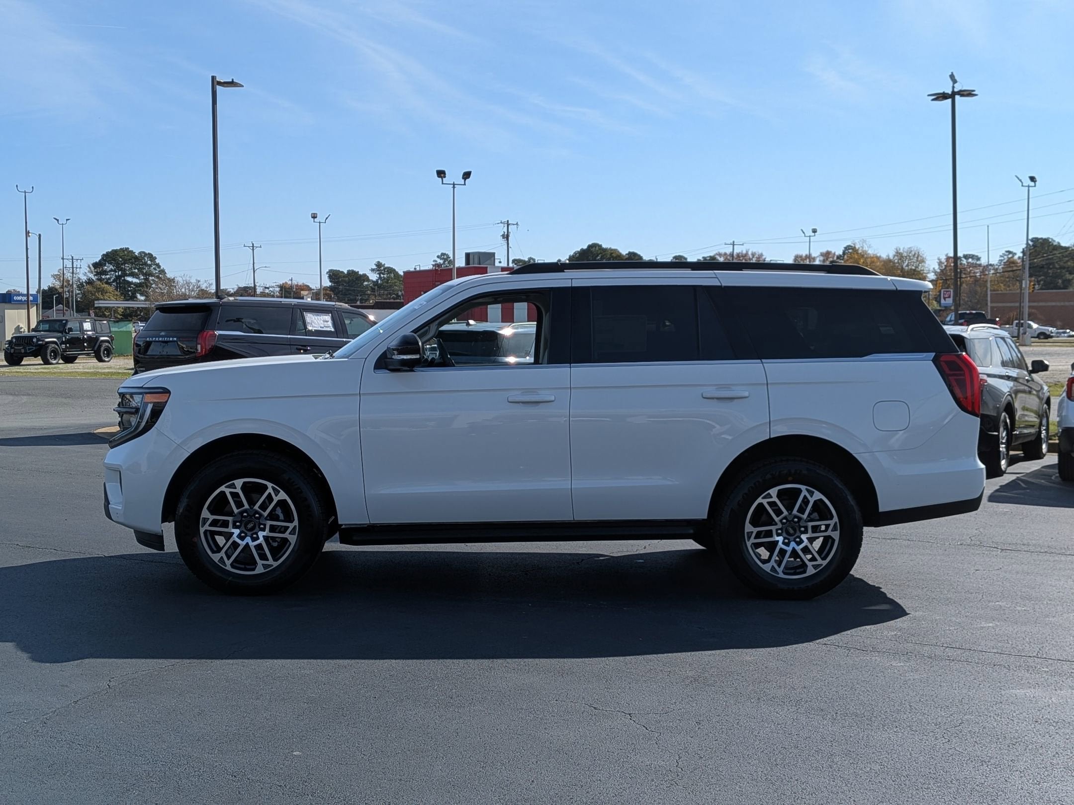 2025 Ford Expedition Active