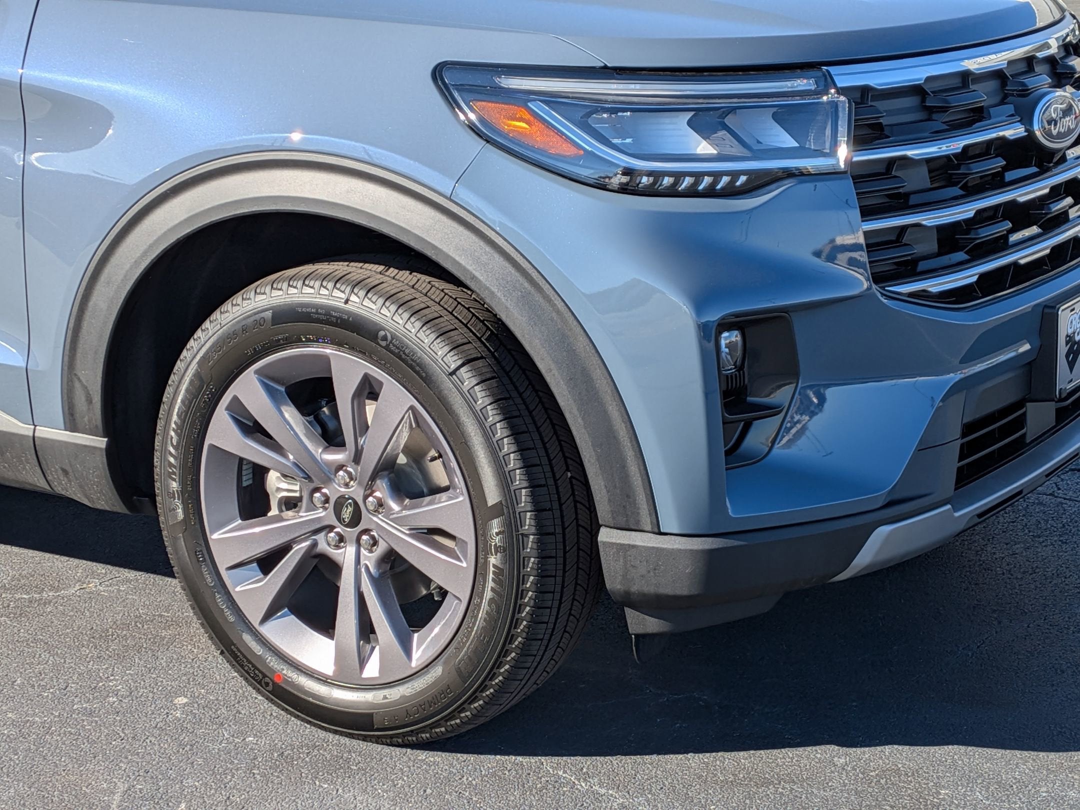 2026 Ford Explorer Active w/100A Pkg