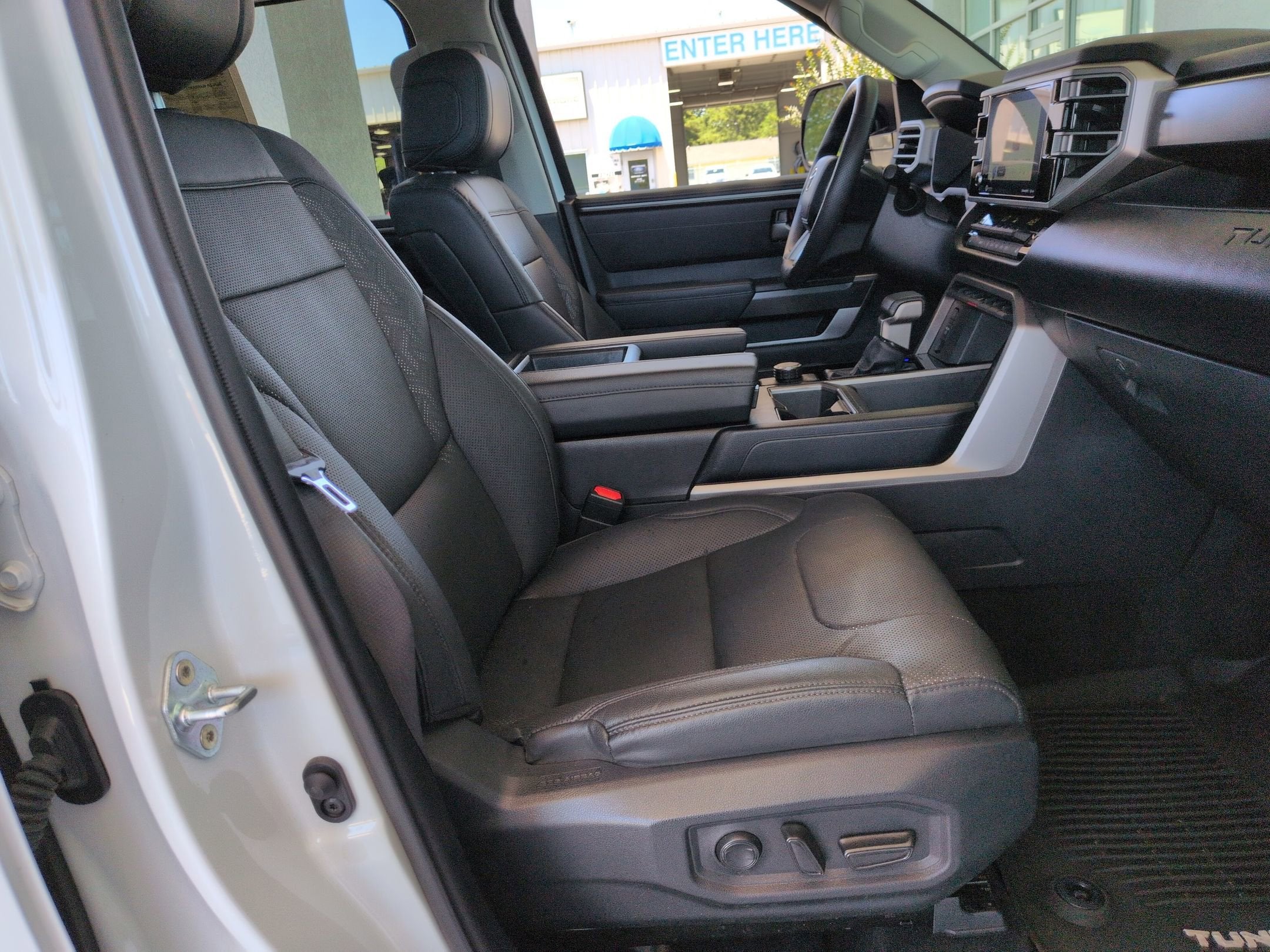 2024 Toyota Tundra 2WD SR5