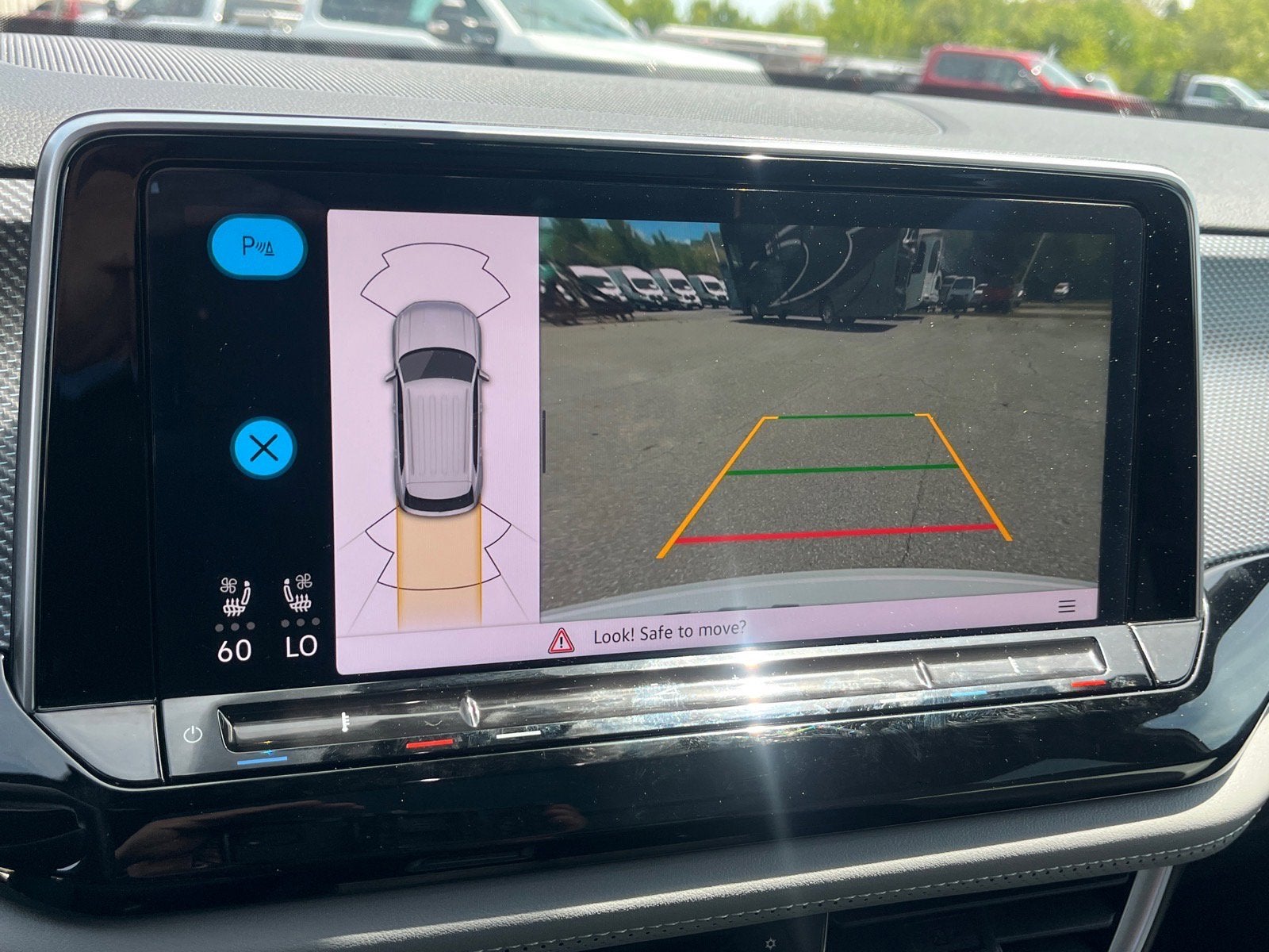 2024 Volkswagen Atlas Cross Sport 2.0T SEL R-Line